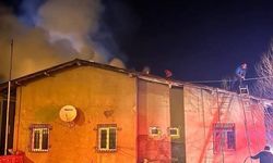 Refahiye’de Köy Konağında Yangın Paniği