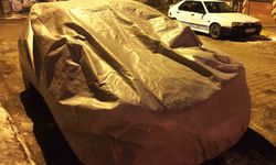 Ardahan'da Sürücülerin Dondurucu Soğuğa Karşı Tedbiri: Branda ve Battaniye!