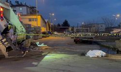 Elazığ'da Çöp Kamyonunun Altında Kalan Belediye İşçisi Öldü