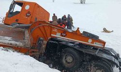 Hakkari'de Buzlanma Kazaya Yolaçtı: 2 Yaralı