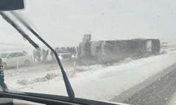 Siirt'te Kamyon Devrildi: 1 Yaralı