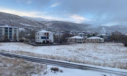 Bingöl'ün İlçesi Beyaza Büründü