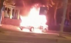Diyarbakır'da Seyir Halindeki Otomobilde Yangın