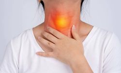 Yemek borusu kanserinin 6 belirtisine dikkat!