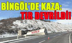 Bingöl'de Tır Devrildi