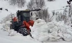 Yedisu’da Kar Kalınlığı 1 Metreyi Aştı: Ekipler Aralıksız Çalışıyor