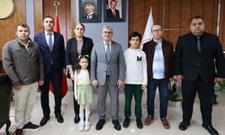 Vali Çelik’e ‘Kütüphane Haftası’ Ziyareti