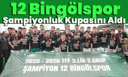 12 Bingölspor Şampiyonluk Kupasını Aldı