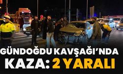 Gündoğdu Kavşağı’nda Kaza: 2 Yaralı