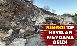 Bingöl’de Heyelan Meydana Geldi Yol Ulaşıma Kapandı