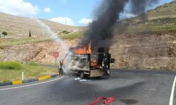 Seyir Halindeki Kamyonette Korkutan Yangın