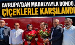 Avrupa’dan Madalyayla Döndü, Bingöl’de Çiçeklerle Karşılandı