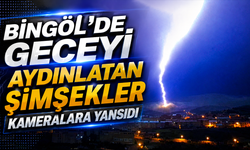 Bingöl’de Geceyi Aydınlatan Şimşekler Kameralara Yansıdı