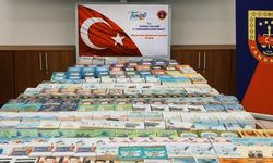 Tunceli'de Jandarmadan Köy Okuluna 5 Bin Kitap Desteği