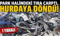 Bingöl'de Park Halindeki Tıra Çarpan Otomobil Hurdaya Döndü: 1 Yaralı