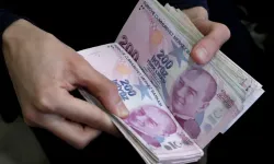 Emekliye Çifte Müjde: Yıllık 32 Bin Liralık Destek Paketi Resmen Açıklandı!