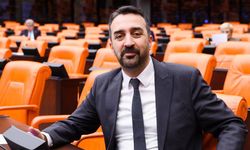 Hülakü, Adaklı’nın Köprü Sorununu Meclise Taşıdı