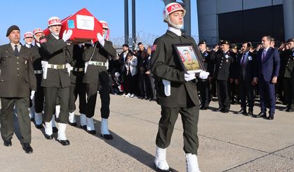 Vatani Görevini Yaparken Vefat Eden Asker, Bingöl'de Defnedildi