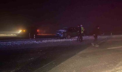 Muş-Bitlis Yolunda Maddi Hasarlı Kaza