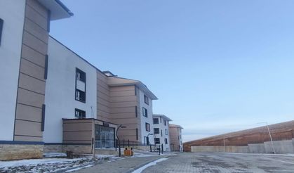 Bingöl'de Tamamlanan TOKİ Konutlarını İnceledi