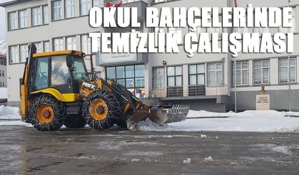 Yedisu'da Okul Bahçesindeki Karlar Kaldırıldı