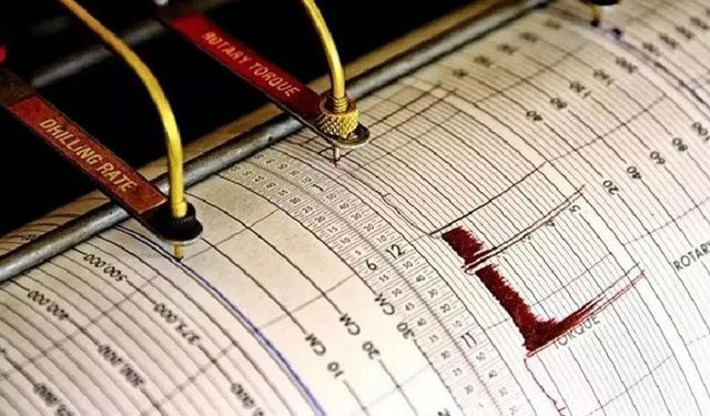 Tunceli'de 4 Büyüklüğünde Deprem...