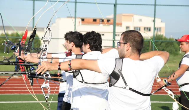 Sakarya'da Milli Sporcular Yetiştiriyor