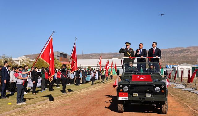 Bingöl'de Cumhuriyet Bayramı Coşkusu