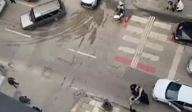 Kadınlar Arasında Gerginlik: Yol Verme Tartışması Kavgaya Döndü