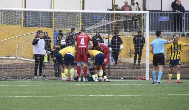 Bitlis Özgüzelderespor ile Şırnak Petrolspor Maçında Olay...