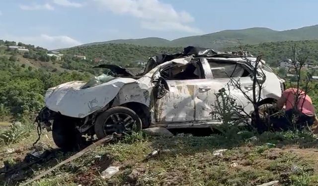 Bingöl'deki 50 Metrelik Uçuruma Yuvarlanan Cip Hurdaya Döndü!