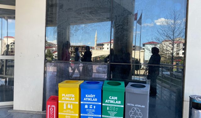 Bingöl Üniversitesi Öğrencilerinden Geri Dönüşüm Projesi
