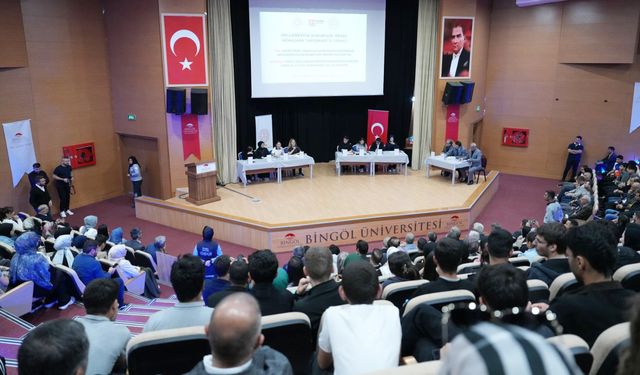 Öğrenciler Yapay Zekâyı Tartıştı