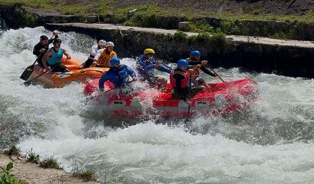 Bingöl Rafting Takımı 'Türkiye Üçüncüsü' Oldu!