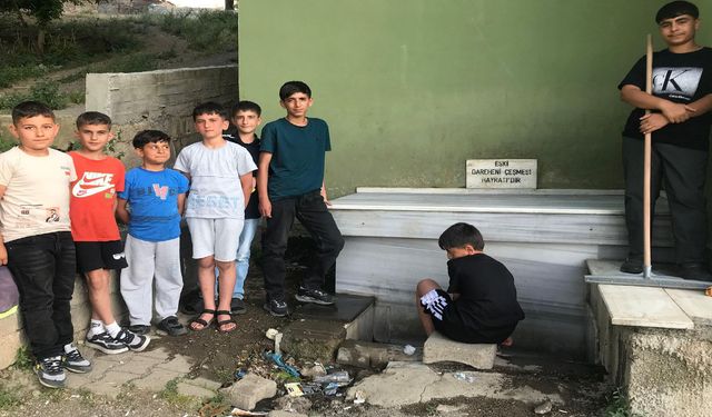Tarihi Çeşmeyi Çocuklar Temizledi, Belediye Destek Verdi!