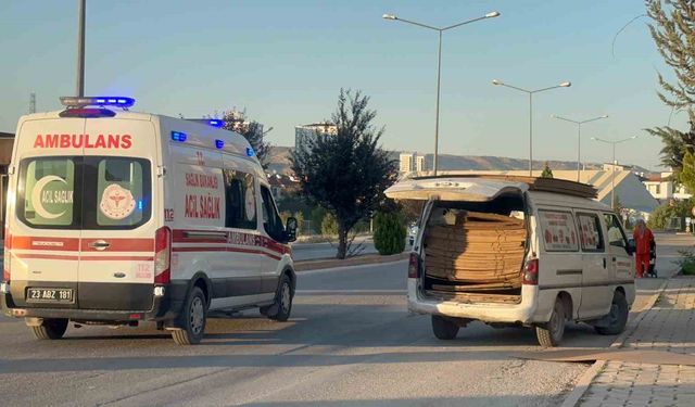 Panelvandan Düşen Çocuk Ağır Yaralandı