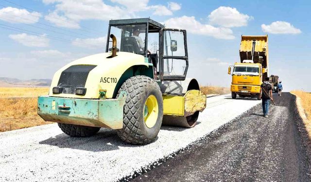 Diyarbakır Kocaköy'de Yol Yapım Çalışması