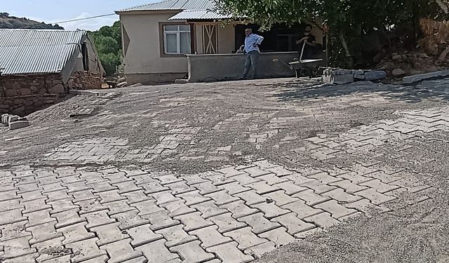 Adaklı'nın Köylerinde Bakım Onarım Çalışması