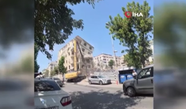 Avcılar’da Bina Yıkımı Sırasında Faciadan Dönüldü