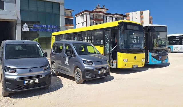 Adıyaman Belediyesi'ne 6 Araç Hibe Ettiler