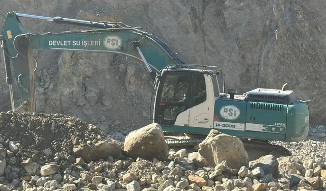 Bingöl'ün İlçesinde Taşkın Koruma Çalışması