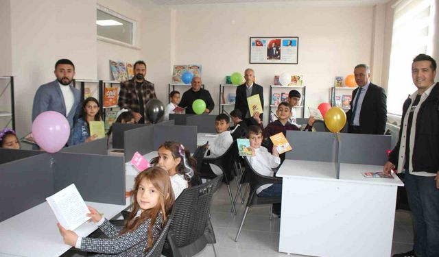 Öğrenciler Modern Kütüphaneye Kavuştu