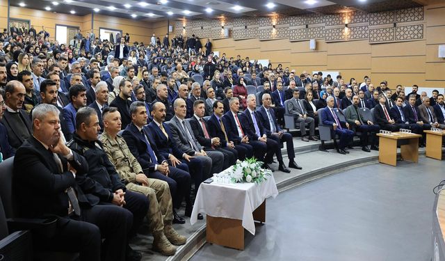 Bingöl’de Coşkulu Öğretmenler Günü Kutlaması