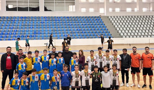 Bingöl’de Okul Sporları Hentbol İl Birinciliği Sona Erdi