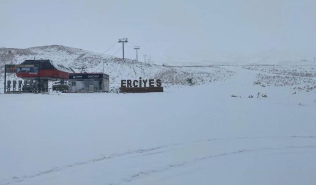 O ilin kayak merkezi beyaza büründü