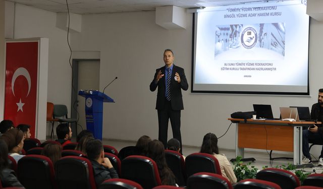 Bingöl’de Yüzme Hakemlik Kursu Eğitimleri