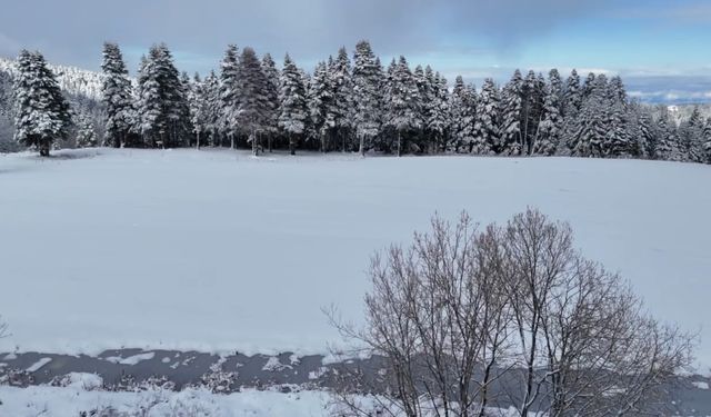 Uludağ’da Kar Seviyesi Hızla Geriliyor