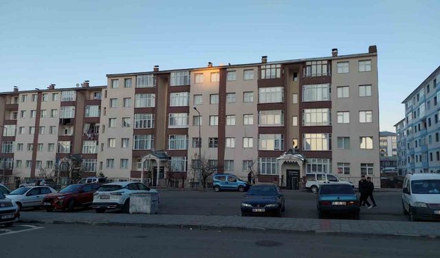 Bacayı Kontrol Eden Adam 5 Katlı Binadan Düşerek Hayatını Kaybetti