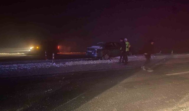 Muş-Bitlis Yolunda Maddi Hasarlı Kaza