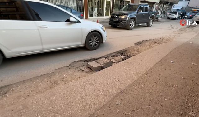 Yüksekova Yolları Doğal Gaz Kazıları Nedeniyle Kullanılamaz Hale Geldi